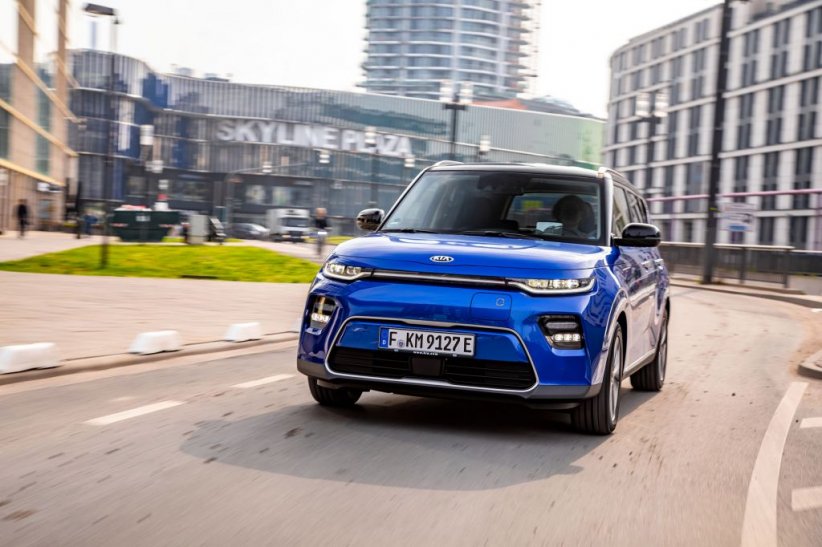 Kia e-Soul - à partir de 39 990 €. Kia e-Soul - à partir de 39 990 €.
