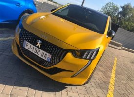Peugeot 208 : un cockpit 3D et connecté