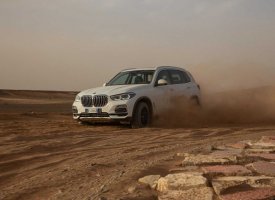 BMW recrée Monza dans le Sahara