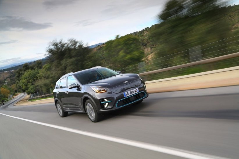 Kia e-Niro 204 ch : 99 €/km Kia e-Niro 204 ch : 99 €/km