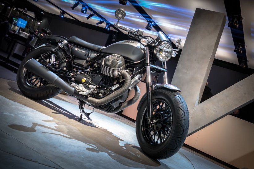 MOTO GUZZI V9 BOBBER, la V7 se fâche MOTO GUZZI V9 BOBBER, la V7 se fâche