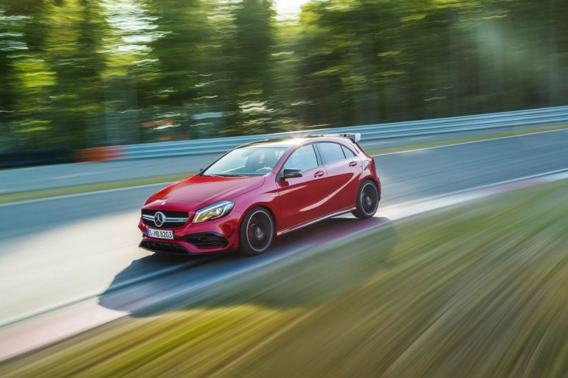 1ère : Mercedes-AMG A 45 4Matic 1ère : Mercedes-AMG A 45 4Matic