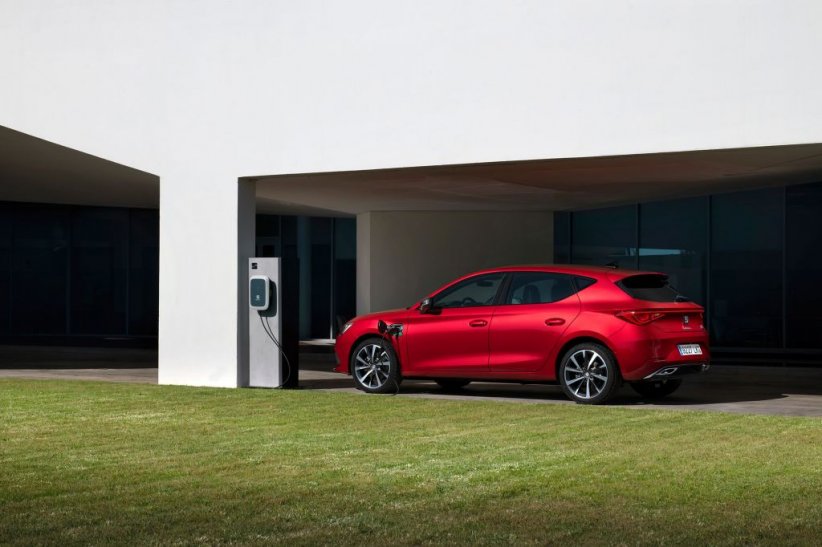 Seat Leon eHybrid 204 ch : 71 km. Seat Leon eHybrid 204 ch : 71 km.