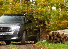 PEUGEOT 3008 HYbrid 225 ch GT Pack