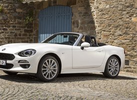 FIAT 124 Spider Lusso Plus