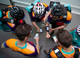 Deliveroo: des livreurs dénoncent la nouvelle grille tarifaire