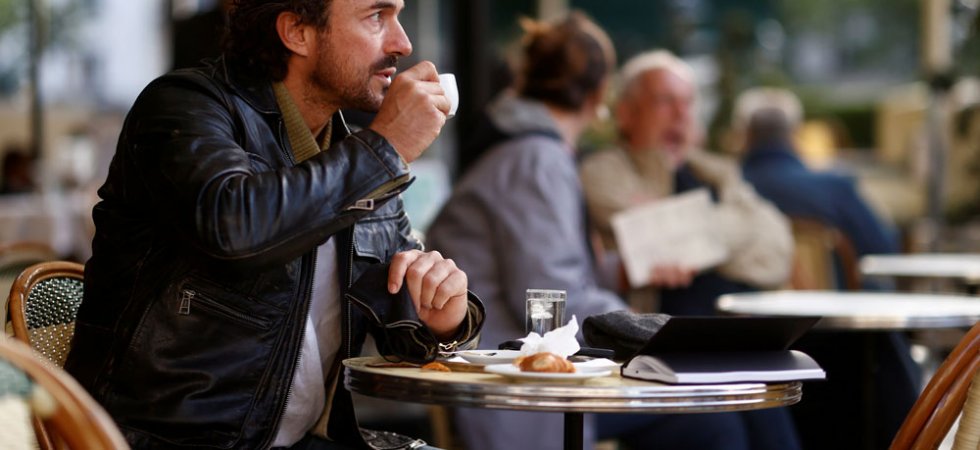 Pénurie de main d'oeuvre : Macron promet une "mobilisation" dans la restauration