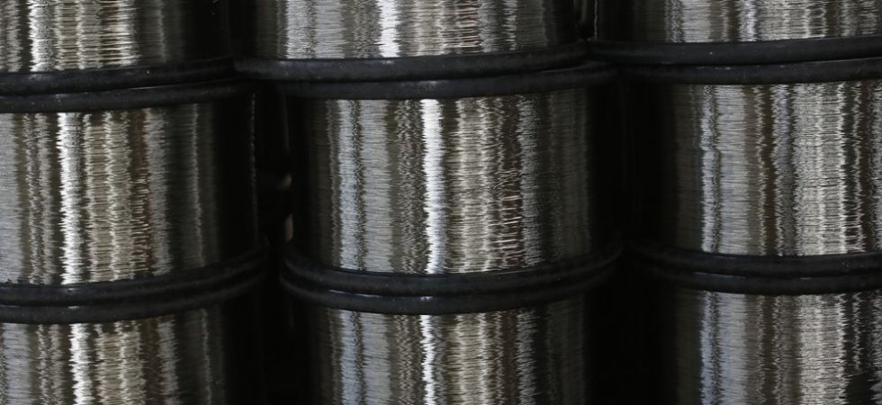 Aperam : tir groupé