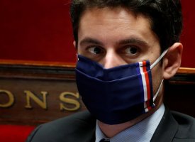 Covid-19 : "Il est possible de réfléchir à allonger les vacances", affirme Gabriel Attal