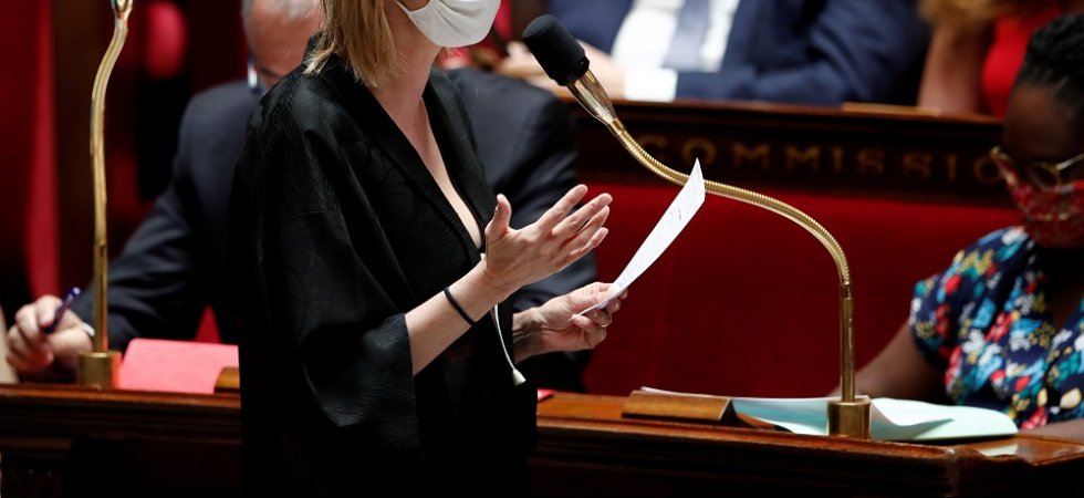 Vaccins : "Nous ne sommes pas en retard" sur la commande, assure Pannier-Runacher