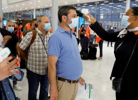 Coronavirus : tests obligatoires dans les aéroports pour les voyageurs venant de 16 pays
