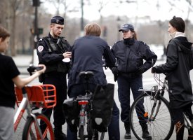 Les autorisations de sortie plus strictes entrent en vigueur dès ce mardi