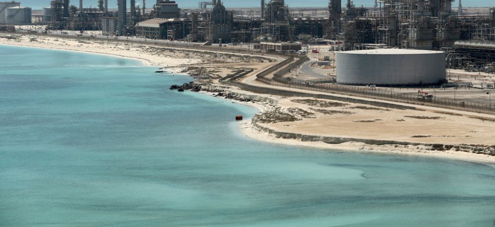 Le pétrole perd plus de 4%, craintes sur la demande