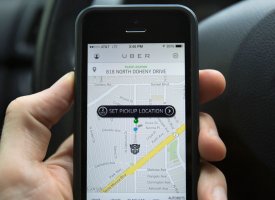 Uber engendre bouchons et pollution, selon des ONG
