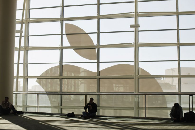 2. Apple 2. Apple