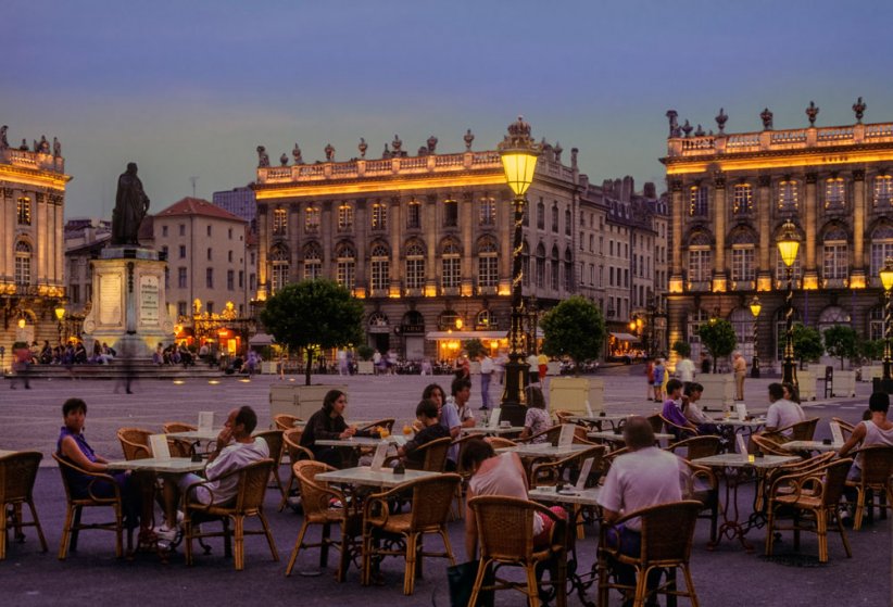 8. Nancy 8. Nancy