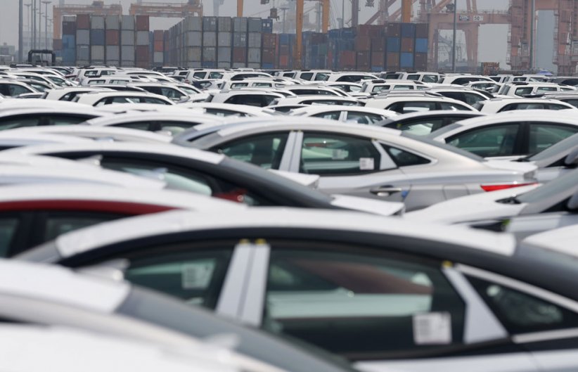 Peugeot et Renault Peugeot et Renault