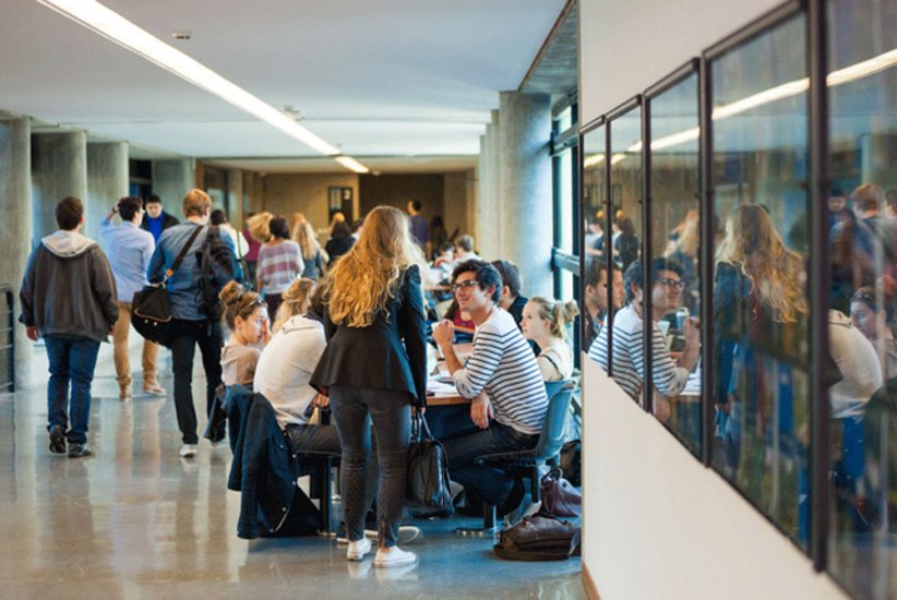 Les étudiants ont perdu leurs "petits boulots" Les étudiants ont perdu leurs "petits boulots"