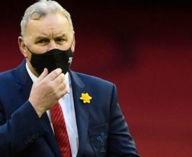 Tournoi des 6 Nations (J3) : Jones mécontent de l'arbitrage, Pivac satisfait de la performance de ses joueurs