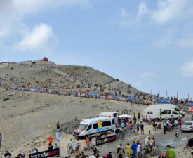 Divers : On a volé le panneau du Ventoux