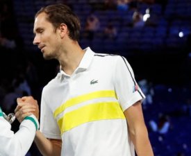 Roland-Garros : Djokovic et Medvedev s'expriment sur le report d'une semaine