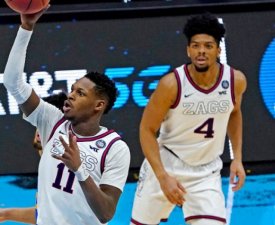 NBA : Ayayi raconte son arrivée aux Los Angeles Lakers