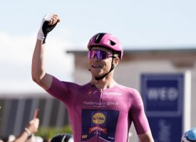 Giro (E13) : Milan remporte sa troisième étape, Pogacar toujours leader 