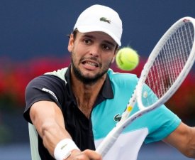 ATP - Bucarest : Barrère s'impose contre Martinez et rejoint le dernier carré 