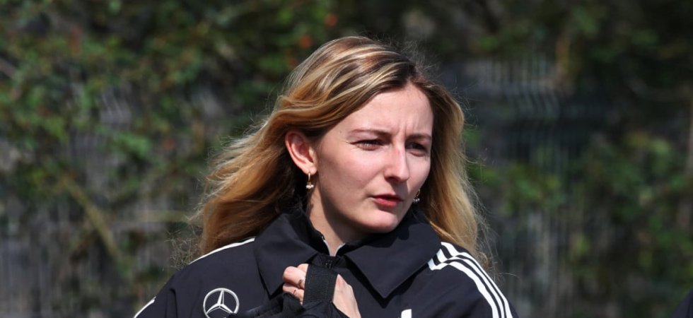 F1 - Mercedes : Premiers essais pour Doriane Pin