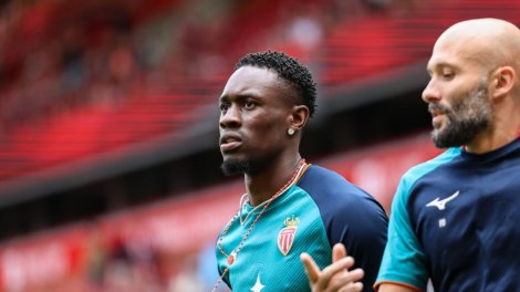 موناكو: بالوغون يقترب من متصدر الدوري الإنجليزي الممتاز