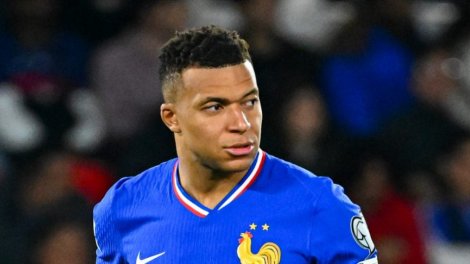 Mbappé se pierde el viaje a Azerbaiyán por inflamación en el tobillo