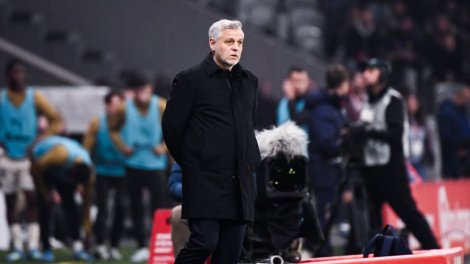 Λιλ: Ο Genesio πένθος, η διάσκεψη αναβλήθηκε