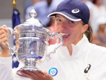 Iga Swiatek (2022) Iga Swiatek (2022)