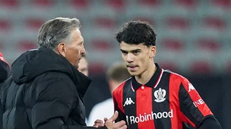 Nice : Puel tacle les arbitres et défend ...