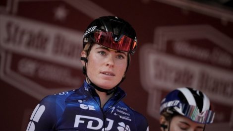 Demi Vollering’s Crash: Humor on Instagram and a Sarcastic Thank‑You to the Drivers Who Ignored Her