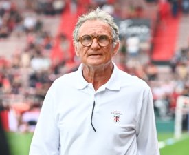 Novès défend les transferts annoncés un an avant