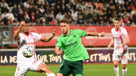 Ligue 2 (J29) : Saint-Étienne arrache le nul ...