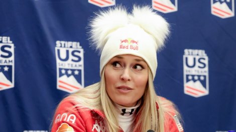 Alpine Skiing: Vonn reappears… on crutches