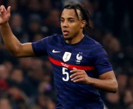 FC Barcelone : Koundé toujours suivi