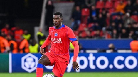PSG : « Bon latéral », Nuno Mendes salue ...