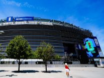 MetLife Stadium (78 576 places) MetLife Stadium (78 576 places)