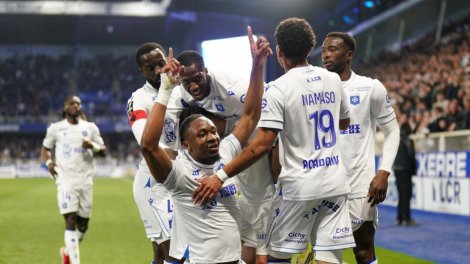 Ligue 1 (J27) : À dix contre onze, Auxerre ...