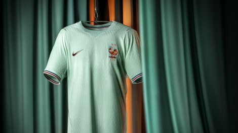 Bleus : Les nouveaux maillots dévoilés, avec un hommage à la statue de la Liberté