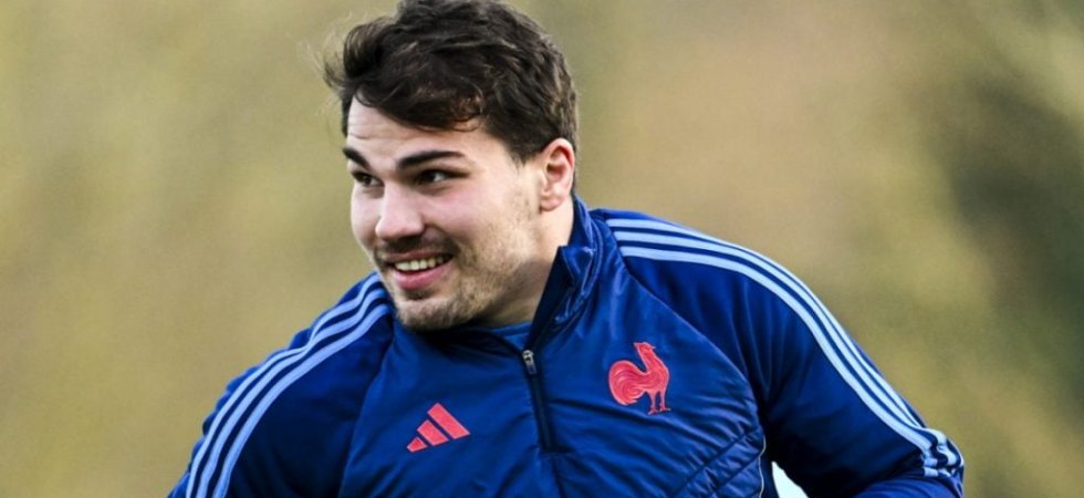 XV de France : Dupont avec les Bleus à Marcoussis