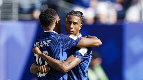 Real Madrid : Une limite fixée à 220 millions deuros pour Olise ?