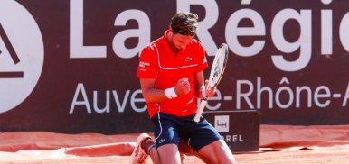 ATP - Lyon : Rinderknech s'impose après avoir sauvé une balle de match, Gaston interrompu 