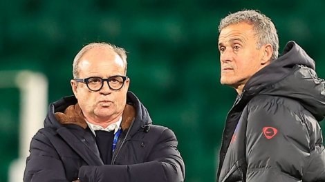 PSG : Luis Campos encense Luis Enrique