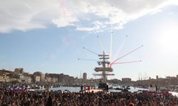 Paris 2024 : La flamme olympique est arrivée à Marseille dans une ambiance fabuleuse 