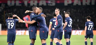 Barça-PSG : Des feux d'artifice tirés à proximité de l'hôtel des joueurs Parisiens 