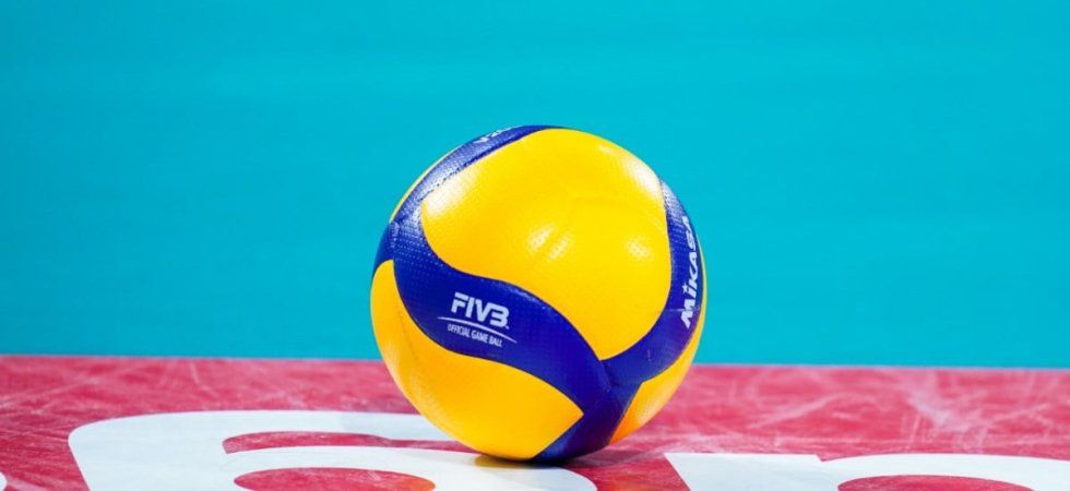 Un volleyeur de 13 ans et 2,10m fait sensation